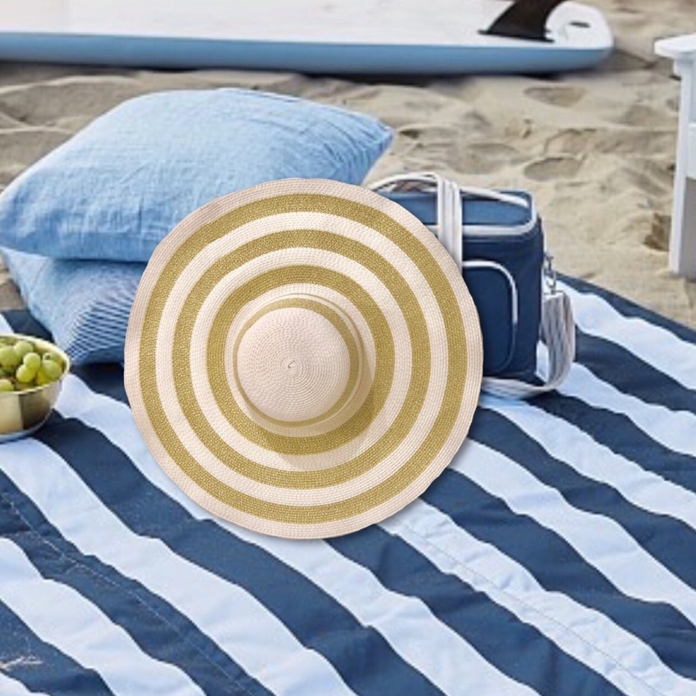 White and Gold Stripe Beach Hat